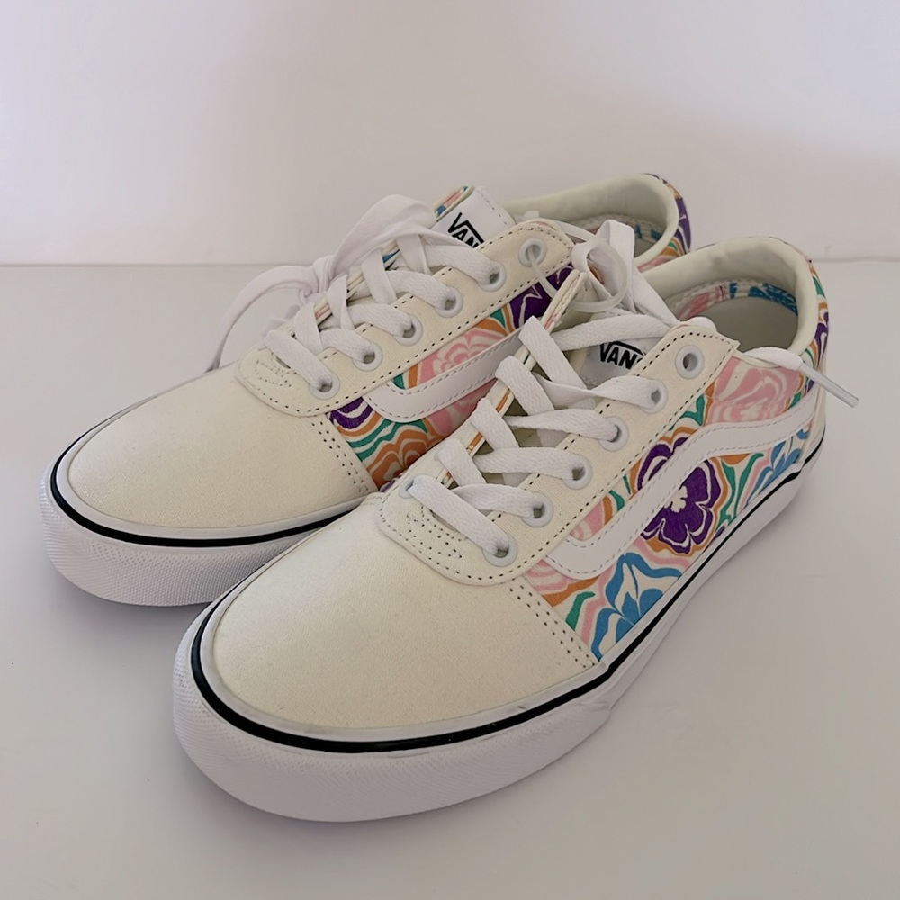 Vans Ward Lo Retro Floral Psychedelic Sneakers Cream Multi Women’s Size 8.5 NEW